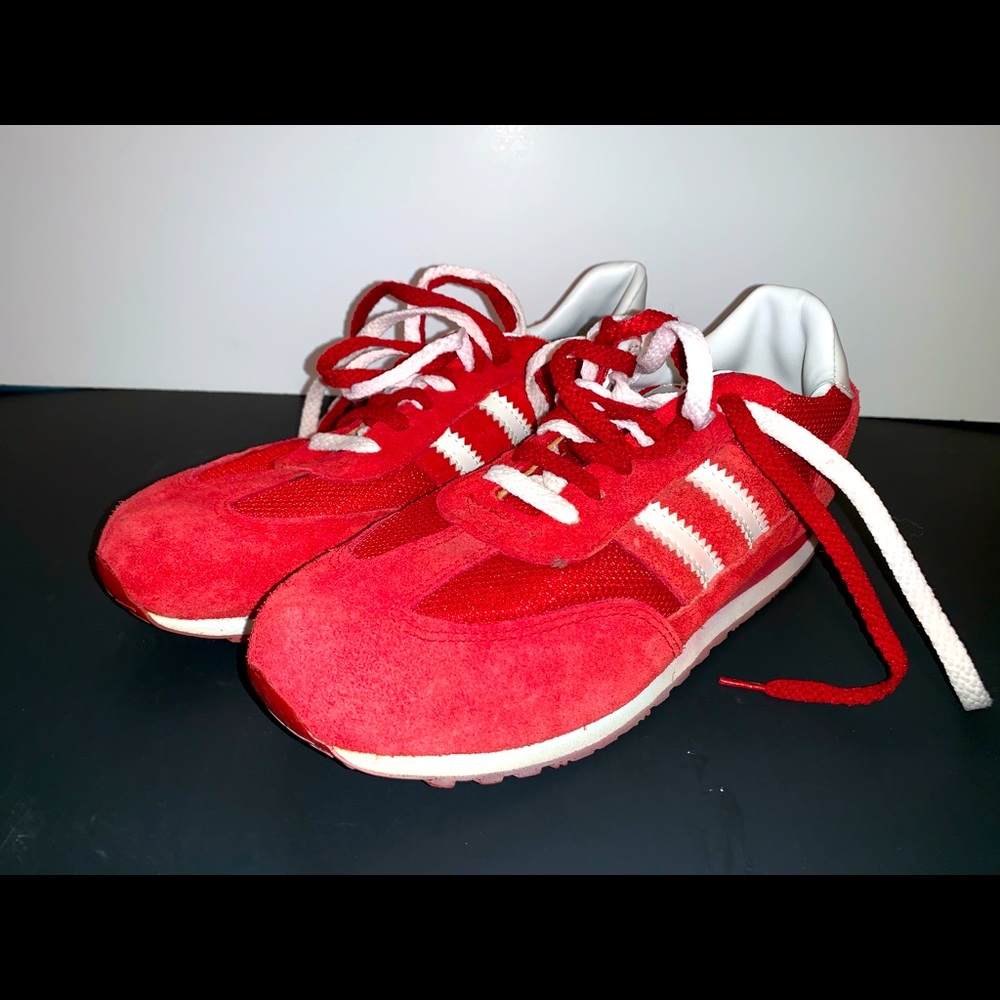 Best United Garment Company Women’s Size 8 1/2 Sneaker